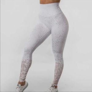 BuffBunny Rosé Legging - Rose Gold